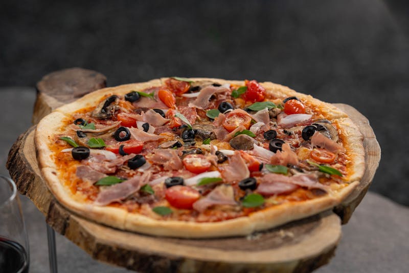 Build your own pizza special